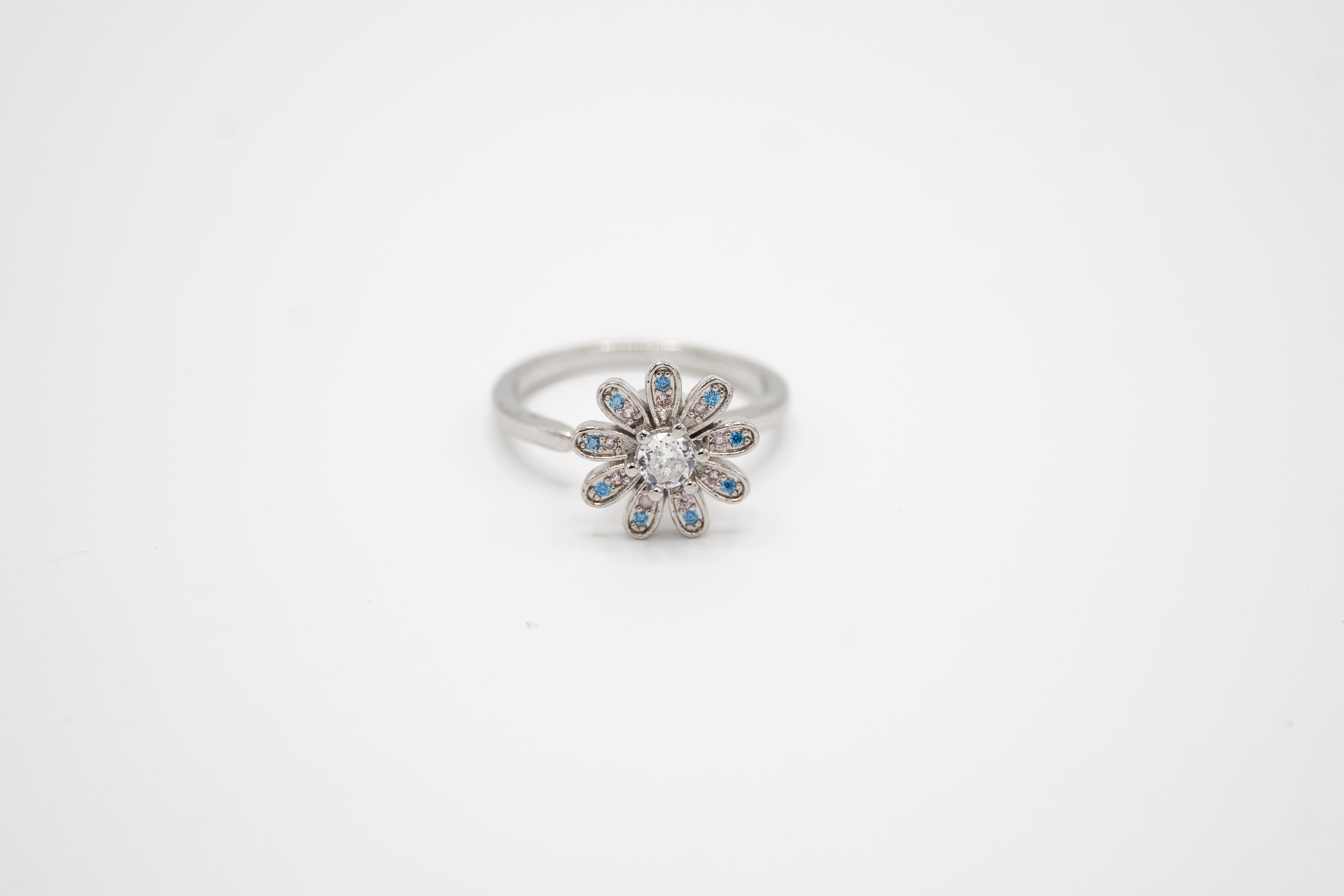 Daisy Bloom Silver Ring