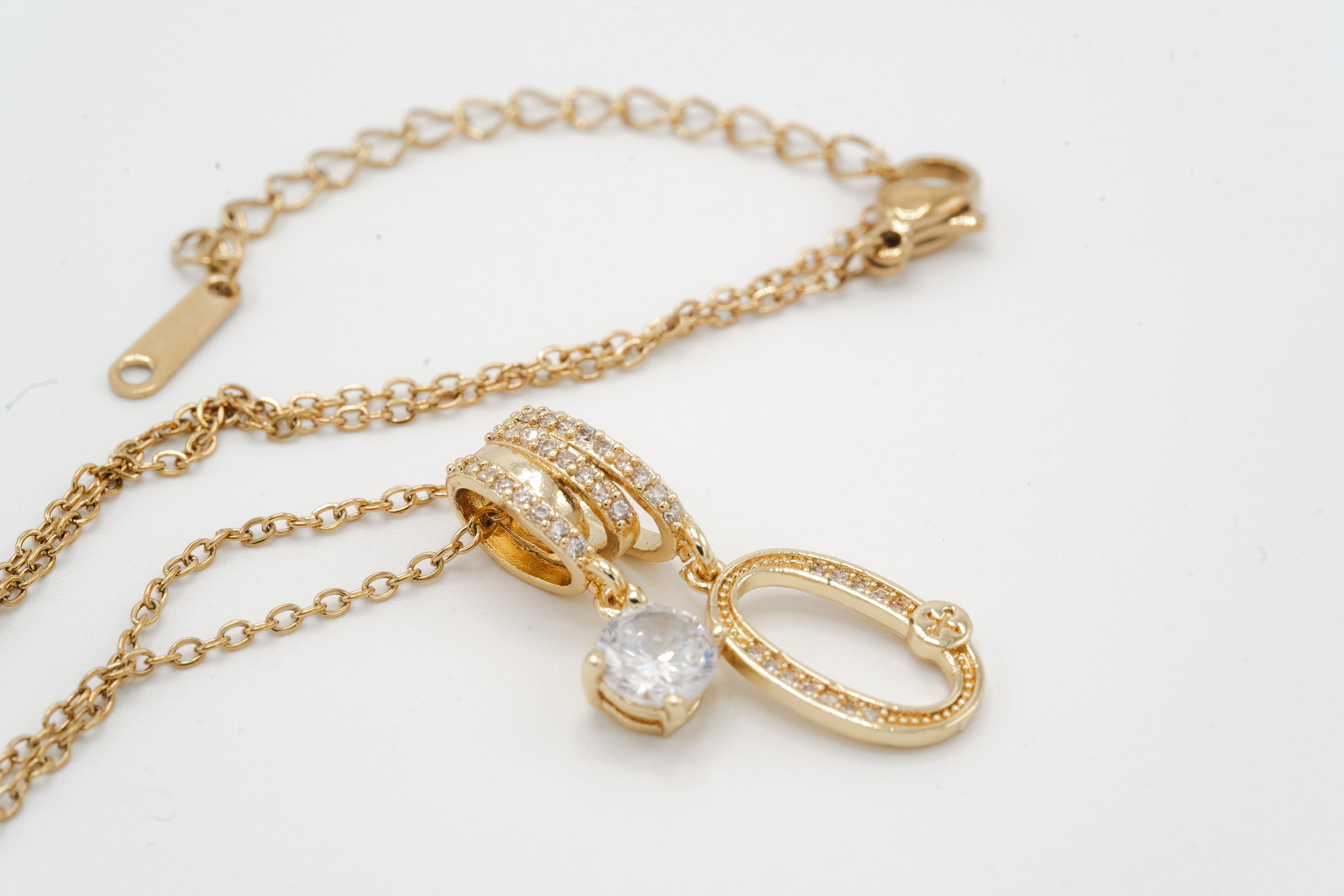 Sparkling Oval Pendant Necklace